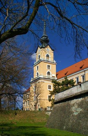 Wieża bramna