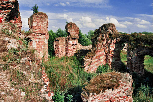 Besiekiery - Wnętrze ruin