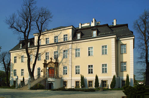Barokowy pałac z XVIII w