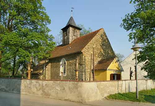 Gotycki kościół św. Michała Archanioła z pocz. XIV wieku