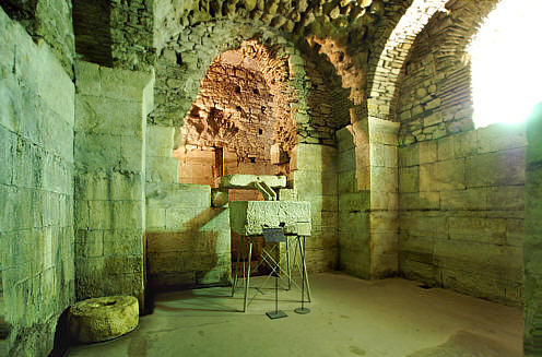 Sala wykorzystywana do robienia oliwy