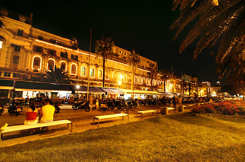 Promenada w Splicie nocą