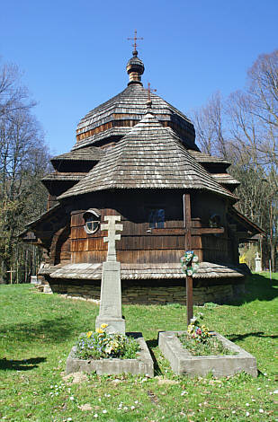 Cerkiew i nagrobki