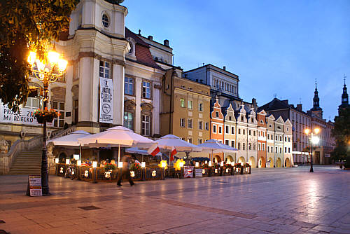Duży Rynek ze Starym Ratuszem i 'Kamieniczkami Śledziowymi'