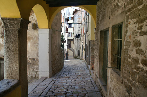 Zabudowa starego miasta w Rovinj