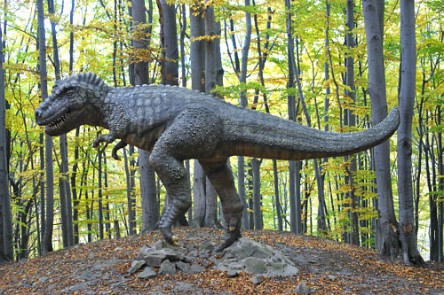 Jest tu nawet jeden dinozaur